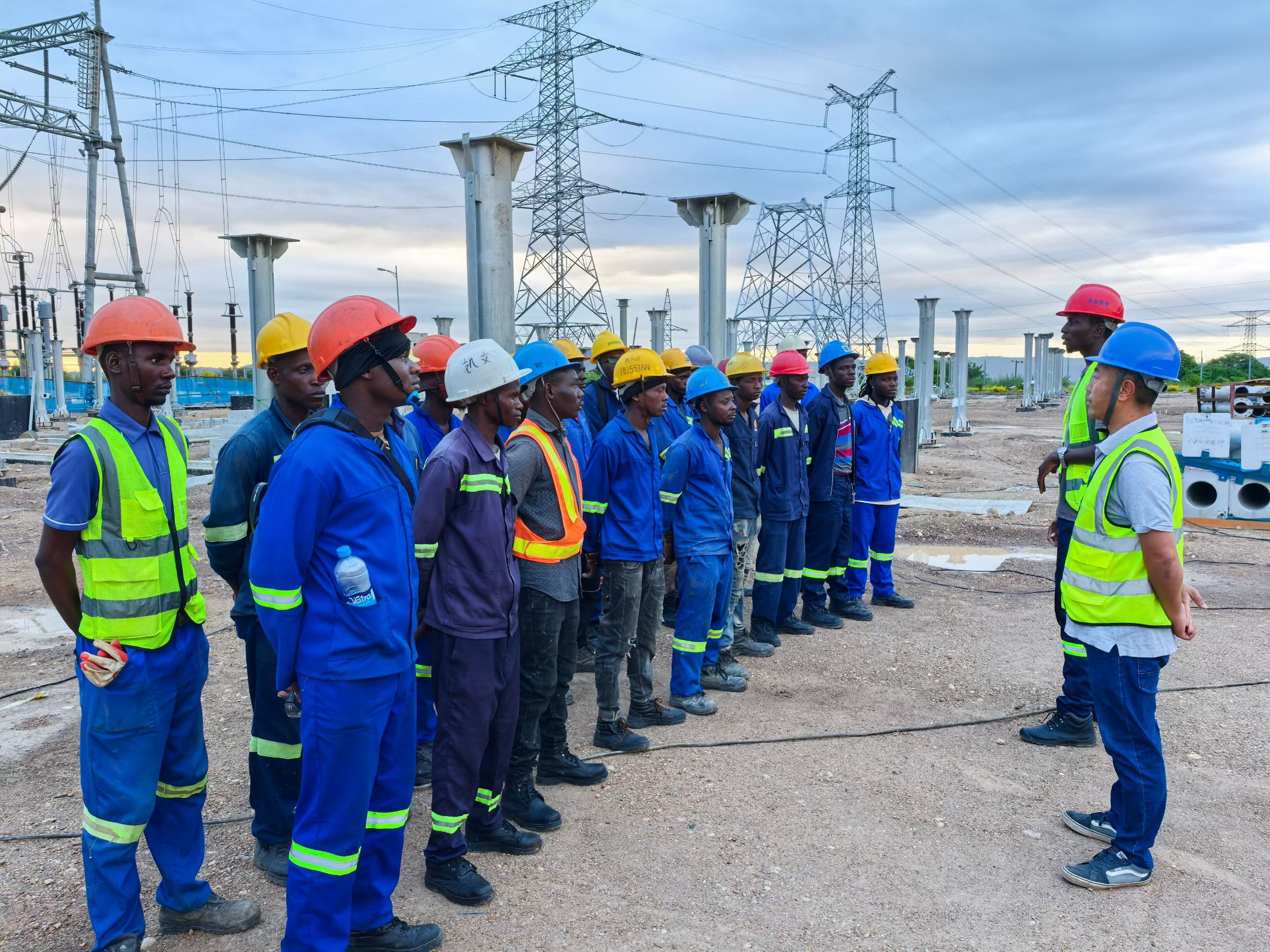 贊比亞項目，龍門鋼構(gòu)吊裝完成