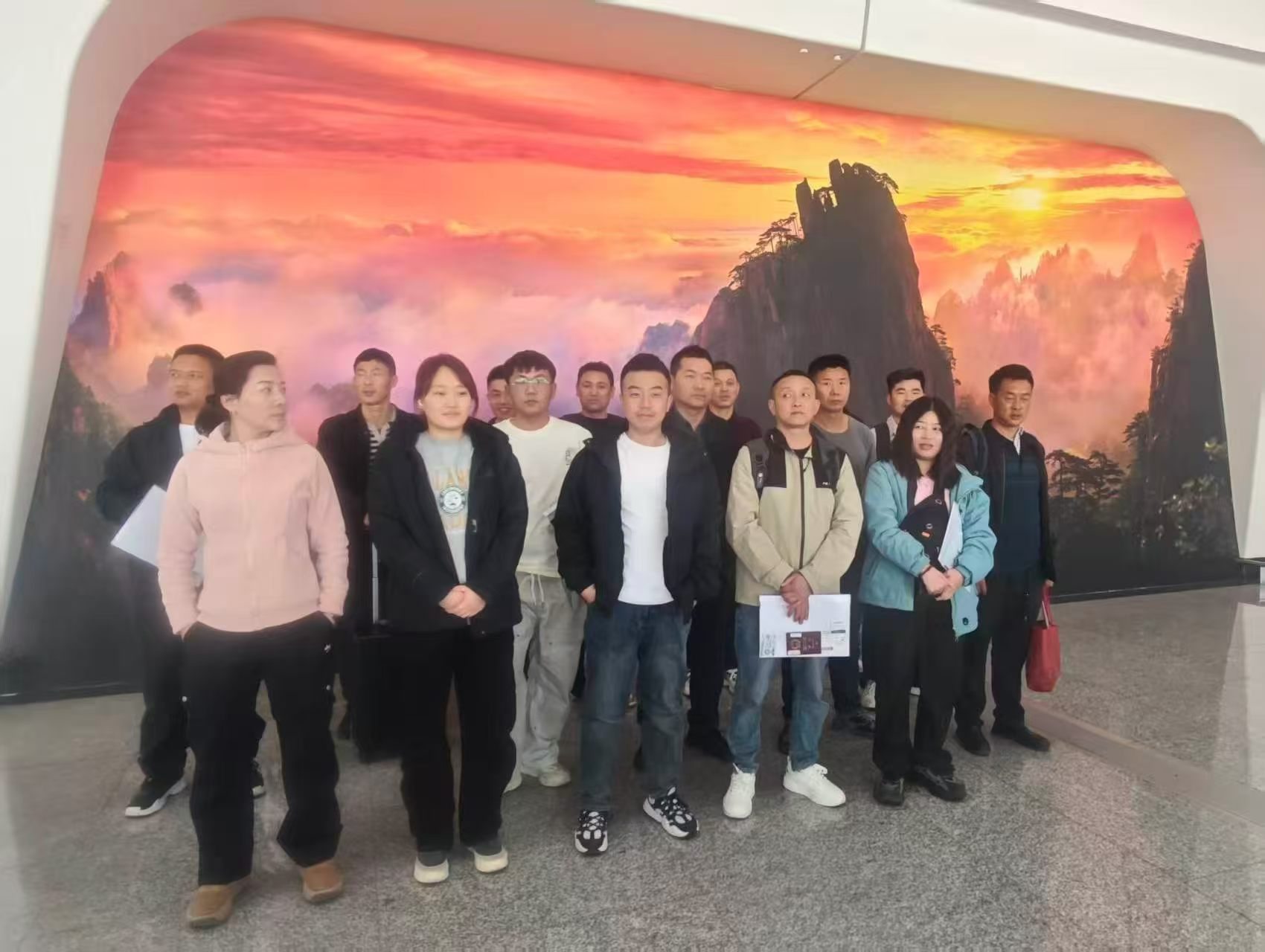 20260404（芬蘭）安裝和接線的人員，安全到達(dá)